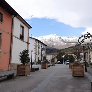 ostatu-zegama.basquecountryhotels.org/